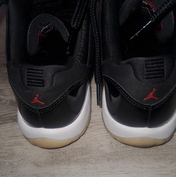 Jordan 11 - Picture 4 of 7